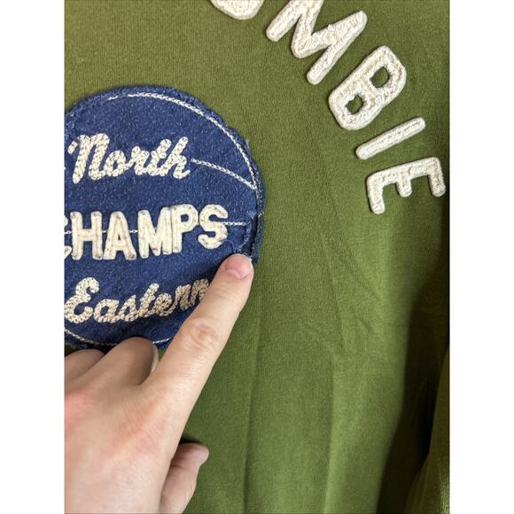 Abercrombie & Fitch Mens Graphic Muscle T Shirt Size Medium Spellout Y2K Preppy - Picture 4 of 12